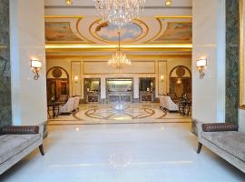 Vacation Rental Studios at Royal Garden Waikiki, Hotel in Honolulu