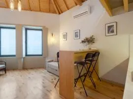 Orange Apartments B