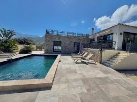 Villa casa Luna piscine chauffée vue mer proche centre et plage de Calvi