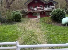 ForestNest Ruhiges Chalet für 8 Personen im Wald mit Kamin