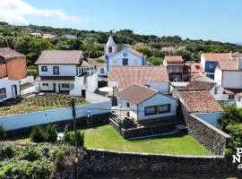 Casa da Gente by PontaNegraAzores