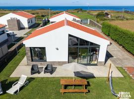 Wine House by Ponta Negra Azores, hotel a Altares