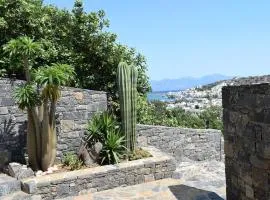 Olous studio with sea view