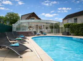 Logis Hotel Restaurant L'Escapade, hotel i Le Pêchereau