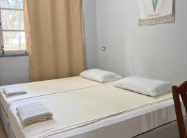 Tharnvara Resort โรงแรมในBan Khok Sung