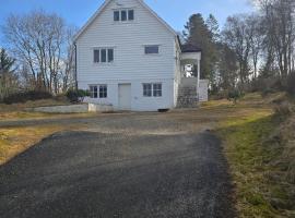 Leirvåg में, होटल Cabin in Leirvåg