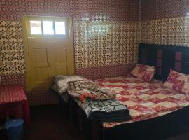 Keran में, होटल zuhaib guest house