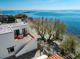 Casa Bianca - Goelba, hotel din Pomonte