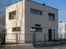 Dom Letniskowy nad jeziorem nyskim – hotel w mieście Skorochow