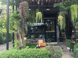 The Rhea, Cama e café (B&B) em Udon Thani