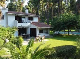 Sani Stavronikita Exclusive Pool Villa