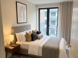 Quiet 2-Bed Retreat on Warwick Road, hotell sihtkohas Ealing