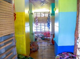 Flotsam and Jetsam Artist Beach Hostel, hotel v destinácii San Juan