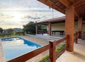 Casa no condomínio Ninho Verde l – hotel w mieście Quadra