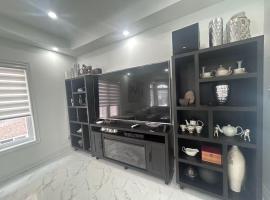 리치먼드 힐에 위치한 호텔 Luxury Modern Retreat Queen Bed Private Bath Smart Toilet Brand New