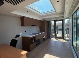 Lionheart Suite Olivia 2