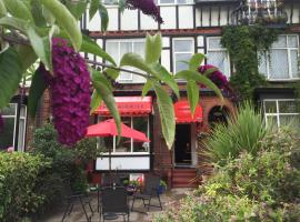 The Fairmile, bed & breakfast i Lytham St Annes