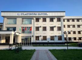 Platinum Hotel โรงแรมในGuliston