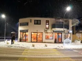 Restoran i prenociste Banjalucki cevapi kod Envera