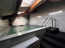 A l'orée des bois - Piscine chauffée - Floreffe, hotel di Floreffe