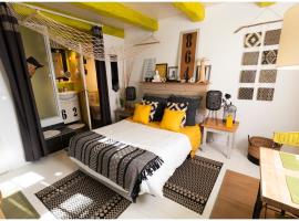 La Joliette, hotel a Junas