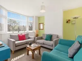 4BR with Private Parking