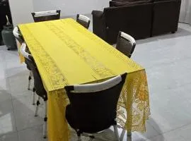 Casa ampla, estrutura e mobilia nova e confortavel
