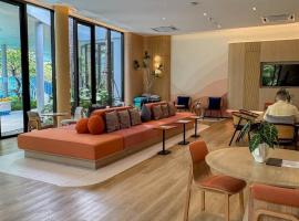 Eden D condo reefB244, hotel a Kathu