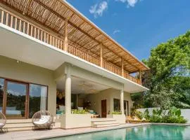 Villa Canopy - Spacious Luxury 4BR Villa Near Nuanu and Luna Beach Club