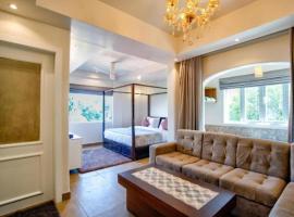 칼랑굿에 위치한 호텔 Hotel Pajaros Blu