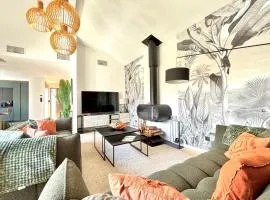 Cosy air-conditioned villa with swimming pool