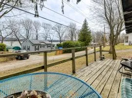 Steps to St Albans Bay! Basecamp with Grill