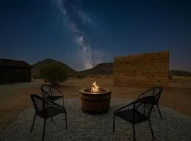 Joshua Tree Escape with Climbing Wall - Hot Tub