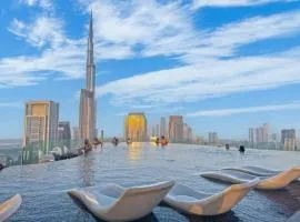 Near Dubai Mall PoolAccess SunSetView KingBed