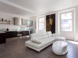 La Surprise - Cannes Premium Flat next to Palais Festivals & Sea, Beach