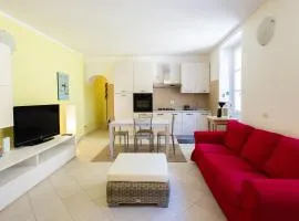 Casa Rosa - hidden Garden with lake view