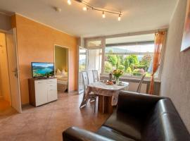 SANDRO Haus KMB Seeappartement am Ossiacher See mit direktem Seezugang und Hallenbad โรงแรมในTschöran