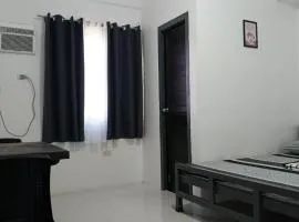 Calatagan Transient Rooms for 5 min drive to floating cottage ports