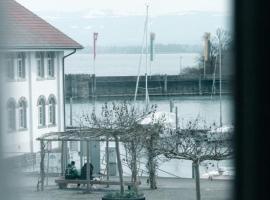 B&B mit Seeblick โรงแรมในโรมันส์ฮอร์น
