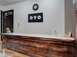 Super Hotel O Swastik Inn, hotel a Chinhat