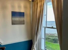 Barley House, luxurious beach facing accommodation