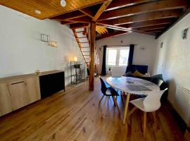 Orgelet, duplex au coeur du bourg, hotell i Orgelet