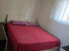 Beach Rental House SPILLE, hotell sihtkohas Rrogozhinë
