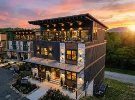 Whispering Pines Cabin - Waterpark - Sleeps 26