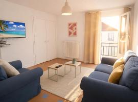 La Forge - Grand appartement 3 chambres Wifi & Parking, hotel a Gueugnon