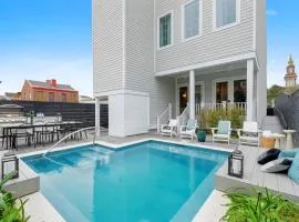 7BR City Condo & Pool Access Near CBD