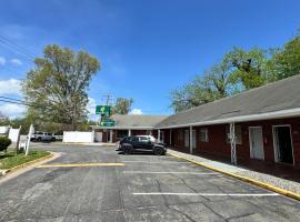 Economy 7 Inn Near Hampton University VA, khách sạn ở Hampton