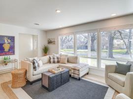KC Home Base Near Arrowhead & Meadowbrook Park, hotel en Overland Park
