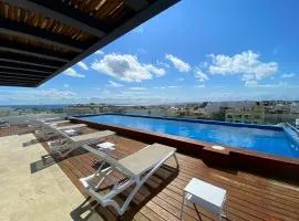 Seaview Roof Pool, Tub, Hammocks, Steps to 5th