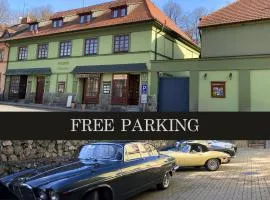Pension Amadeus & Apartments